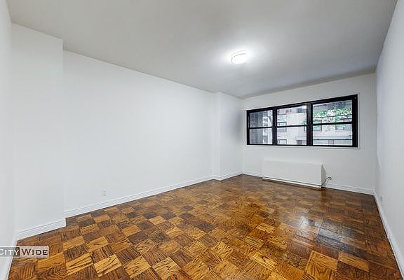 3rd image of 400 E 89th St APT 1P