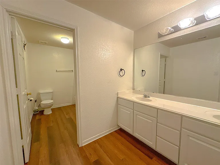 14819 Grove Canyon Ct — Photo 16