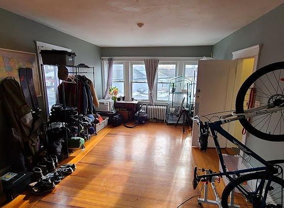 4th image of 188 Hillside Ave #2