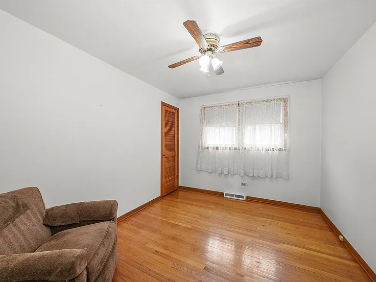 6023 S Parkside Ave — Photo 6