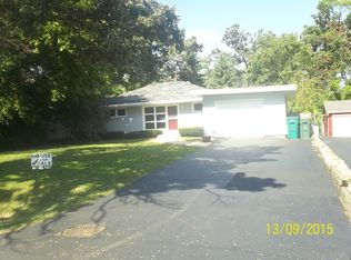 18658 W Old Plank Rd, Grayslake, IL 60030