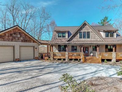 108 S Rough Bark Rd, Sapphire, NC, 28774