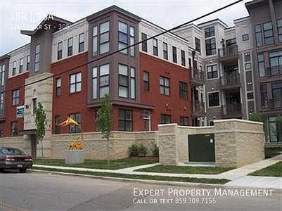 1st image of 220 Cedar St APT 305