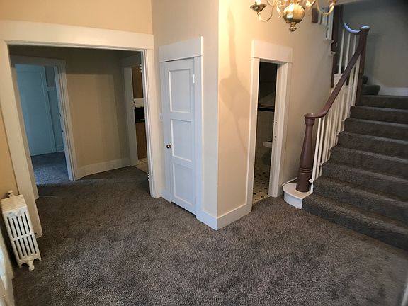 4th image of 4739 19th Ave NE APT A