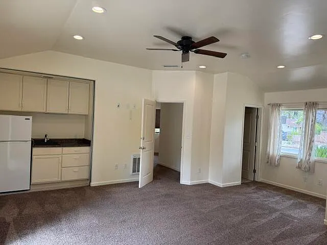 5587 Cathedral Oaks Rd — Photo 28