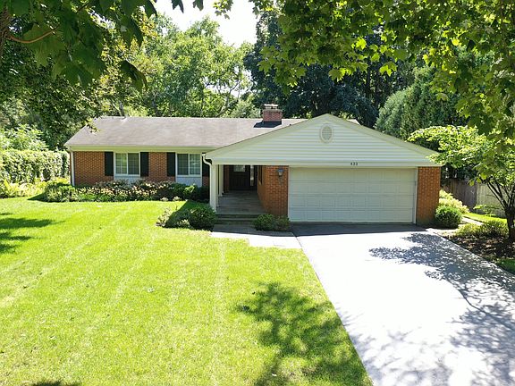 4th image of 433 W Sheridan Pl