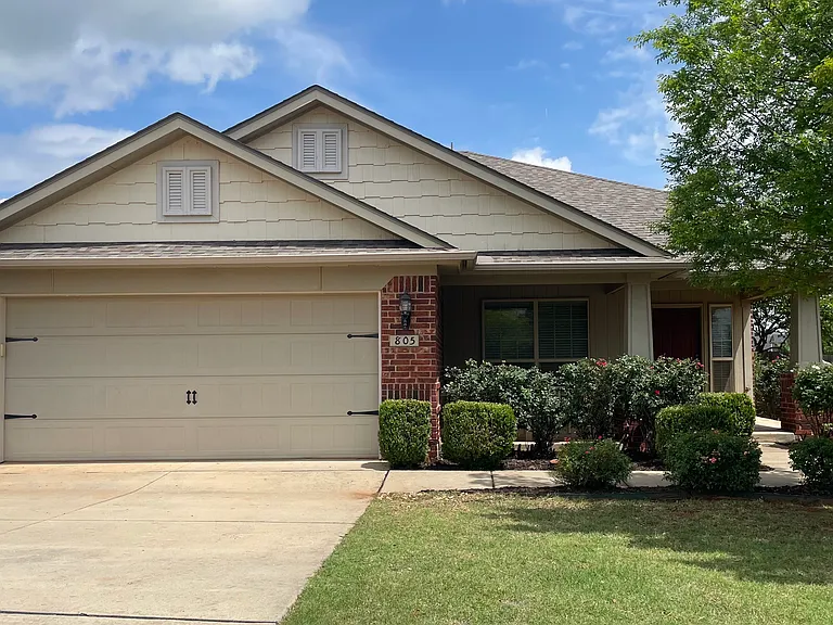 805 Bergen Peak Dr — Photo 1
