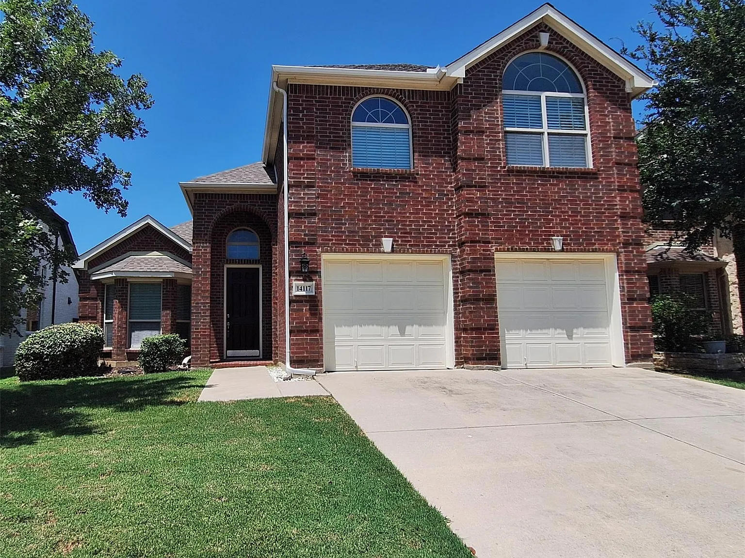 5 bed, 2685 sqft, $2,850 — Photo 1