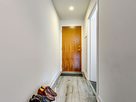 4th image of 170 Chiltern Hill Rd #407