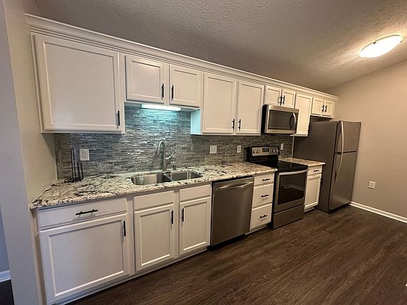 5th image of 10301 Trotters Pointe Dr APT 201