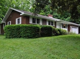 246 Middle St, Amherst, MA 01002