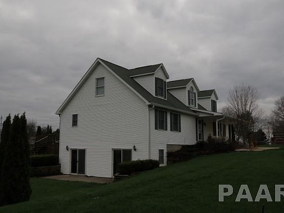 3rd image of 206 E Henry St