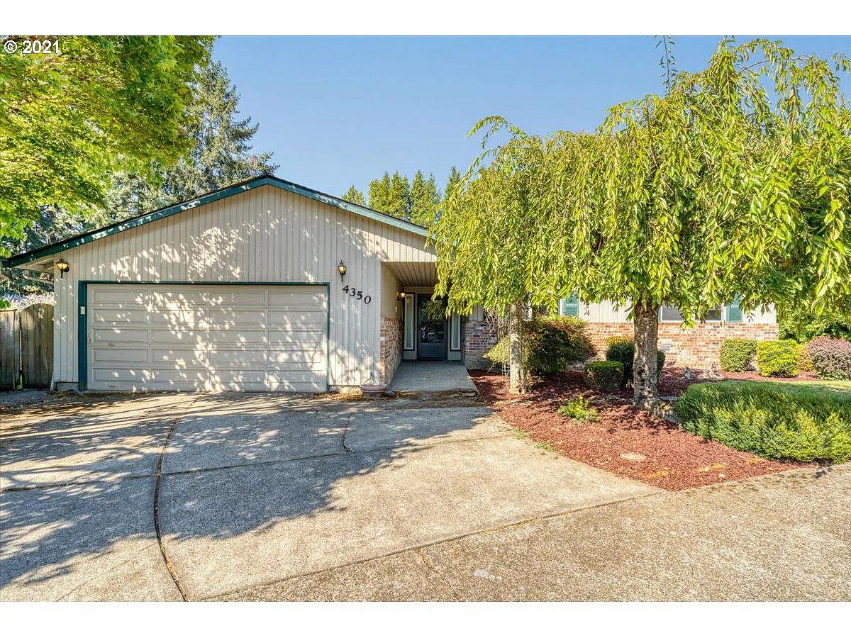 4350 SE Jobes Ct photo 1