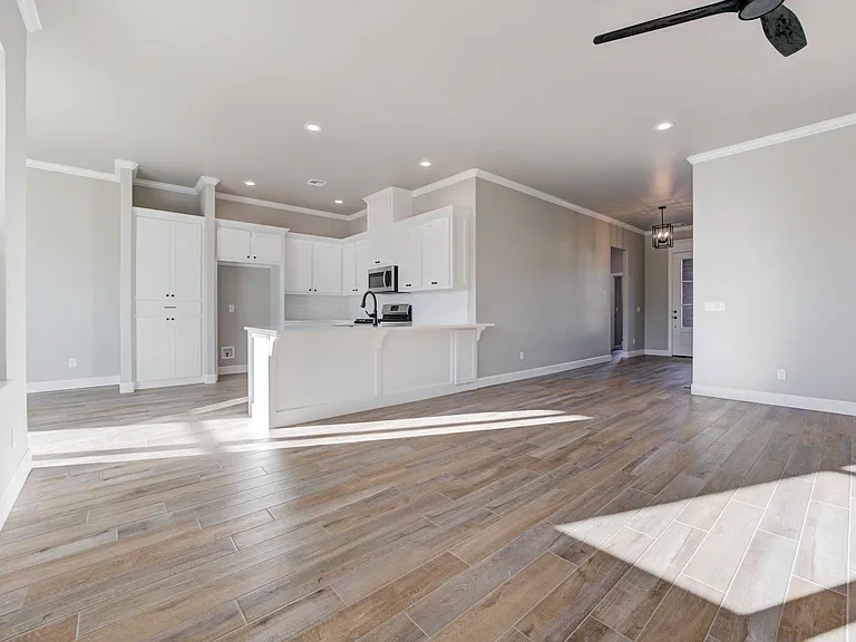 1811 Hollow Crest Ct — Photo 8