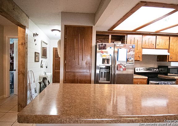 5th image of 211 County Road 468