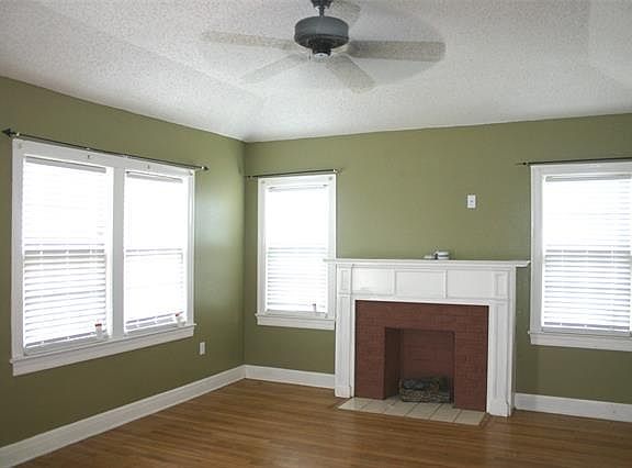 2nd image of 1809 Chestnut St