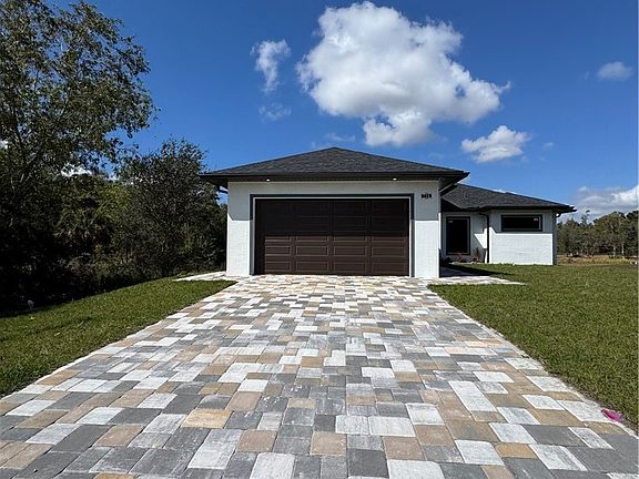 3rd image of 724 Kari Cir