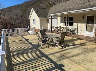 4640 Deer Trail Dr, Salem, VA 24153