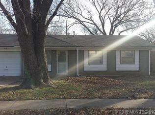 335 S 185th Ave E, Tulsa, OK 74108
