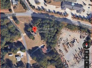 1691 Oak Rd, Snellville, GA 30078