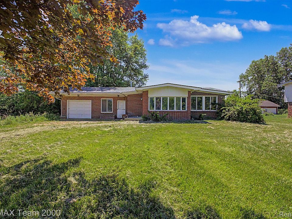 1st image of 2145 Oakville Waltz Rd
