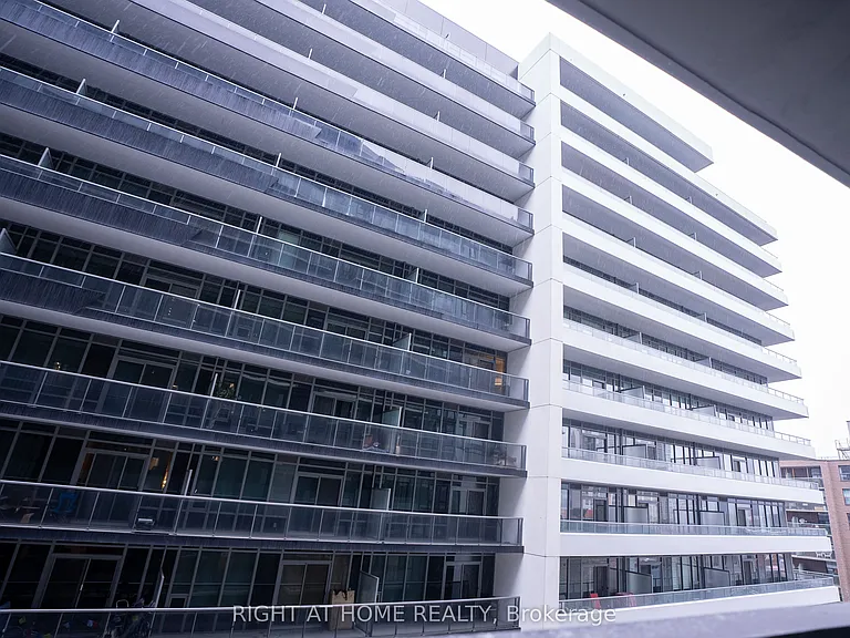 1 Jarvis St #619 — Photo 13