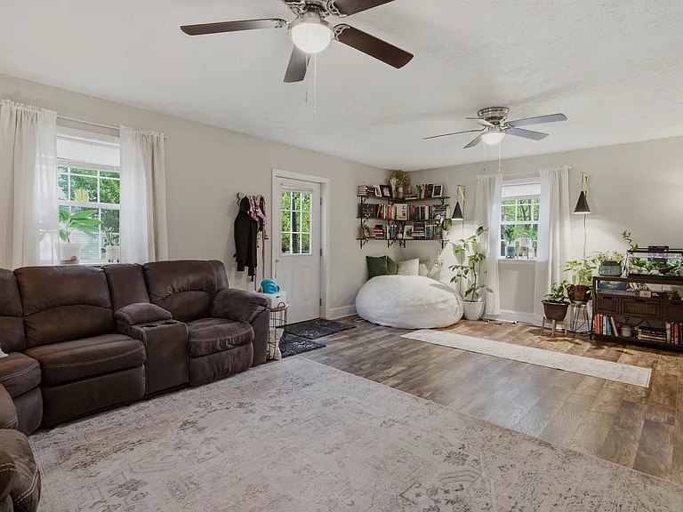 1531 Palmer Dr — Photo 22