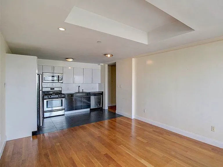 60 Monitor St #3E — Photo 7