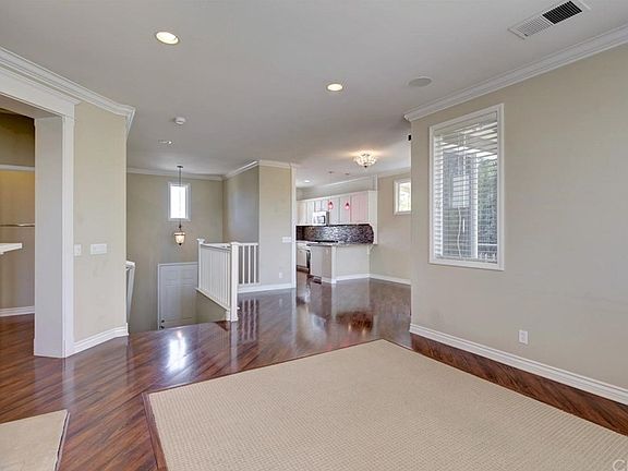 3rd image of 20 Trail Canyon Dr