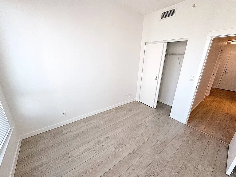 97 W Georgia St #2101 — Photo 5