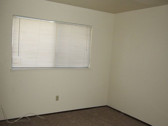 5th image of 1097 N Olive Ave APT 2