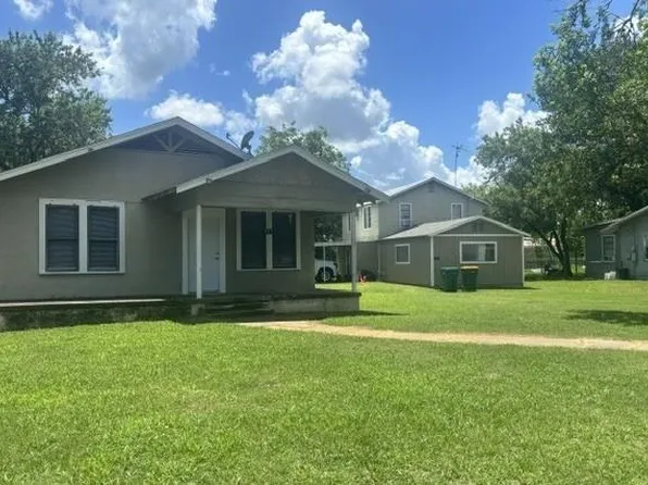 927 & 937 N Franklin St, La Grange, TX 78945
