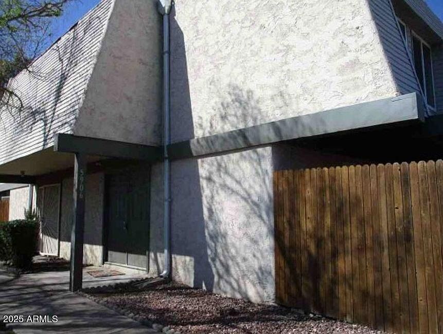 2nd image of 5906 W TOWNLEY Avenue