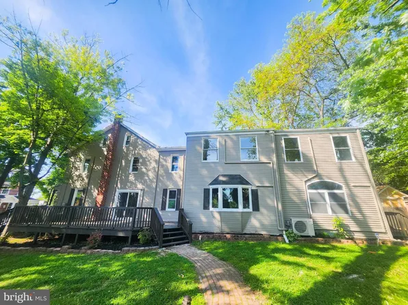 139 W Walnut St, North Wales, PA 19454