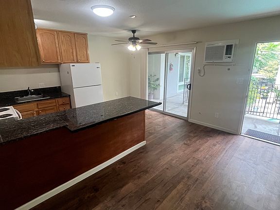 5th image of 2216 G St APT 8