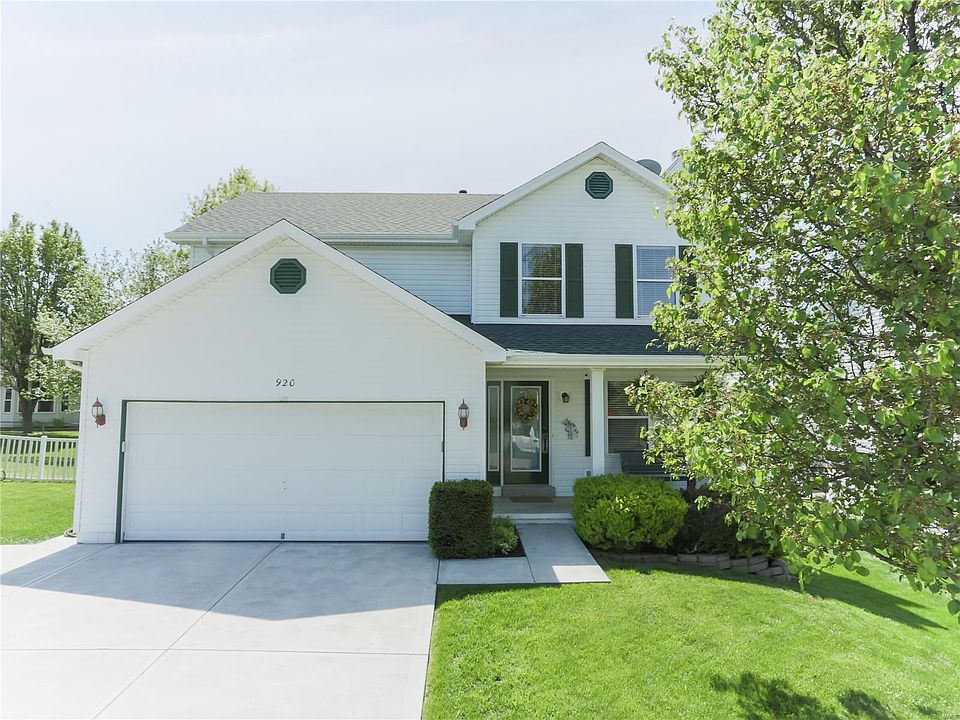 1st image of 920 Grape Arbor Dr