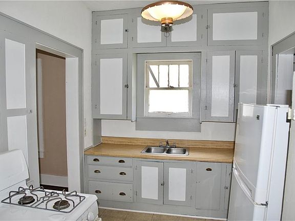 5th image of 518 N Bradley St