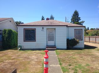 8603 32nd Ave SW, Seattle, WA 98126