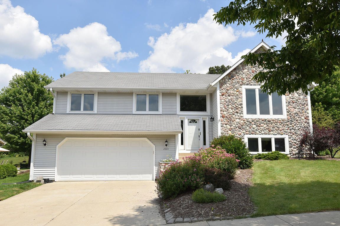 2301 N University Dr Waukesha WI 53188 Zillow