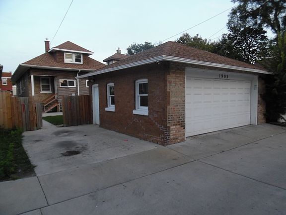 4th image of 1903 S 49th Ct