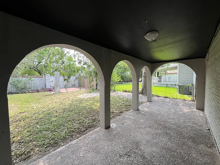 3309 Mahan Dr — Photo 34