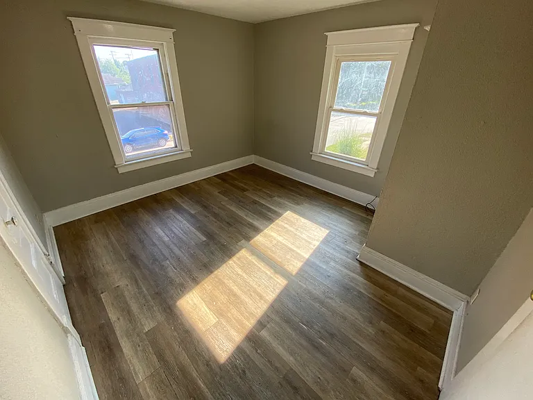 407 E South St #3 — Photo 7