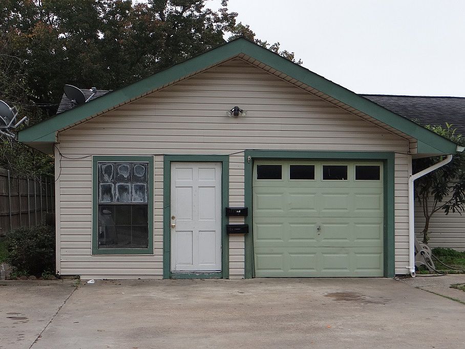 1st image of 2711 Avenue D