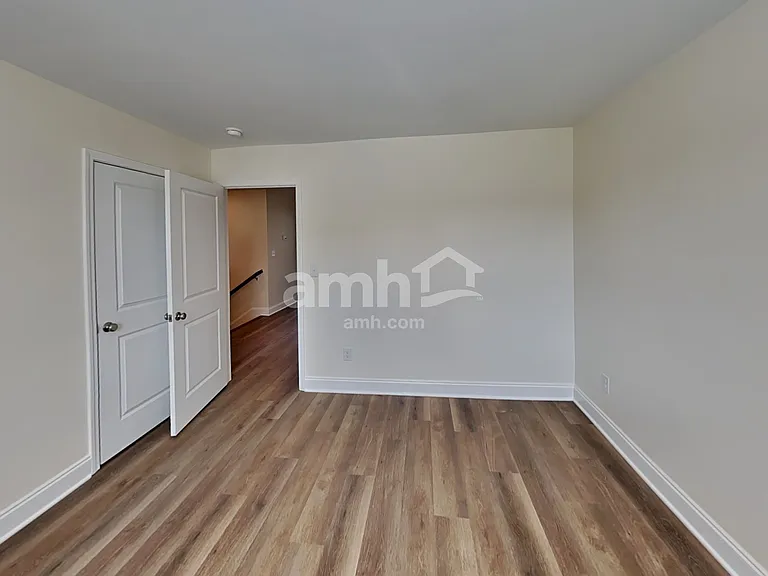 5319 Trust Dr — Photo 20