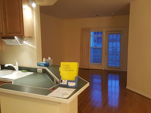 4th image of 2921 Deer Hollow Way Unit 315