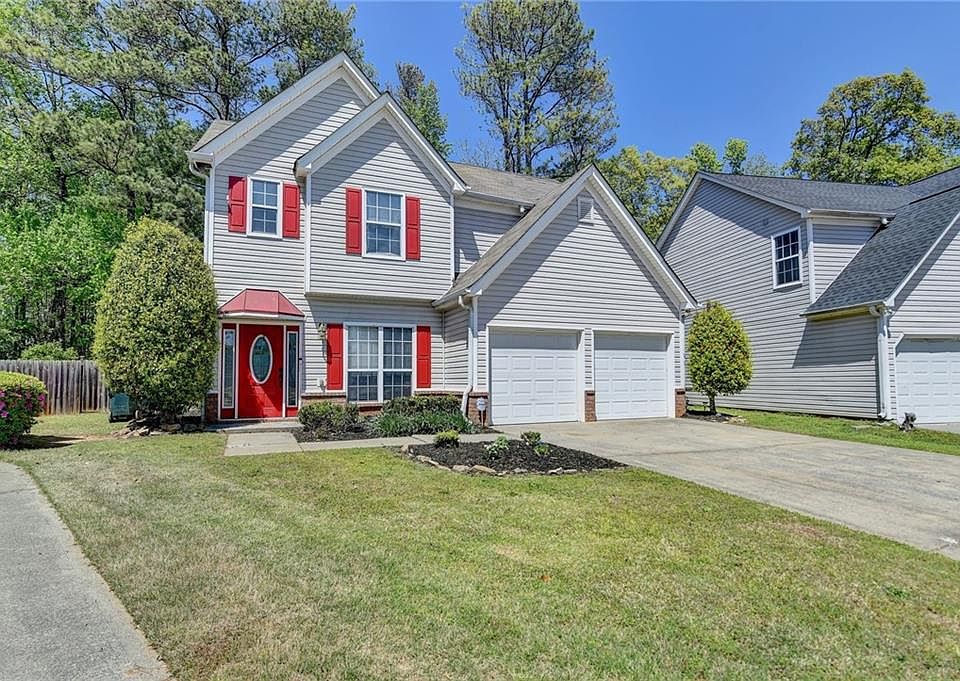 1st image of 2477 Lakebrooke Dr