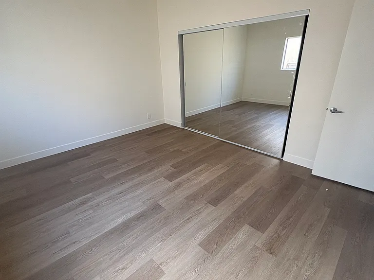 753 Wilcox Ave #7 — Photo 7