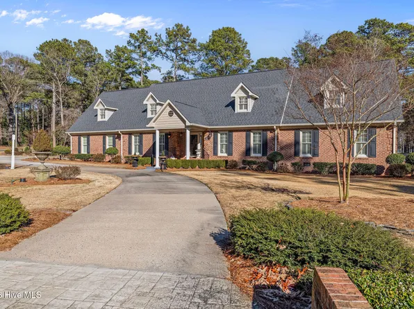 200 Deerborn Circle, Goldsboro, NC 27534