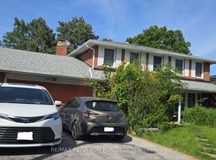 38 Collingsbrook Blvd #2, Toronto, ON M1W 1L7