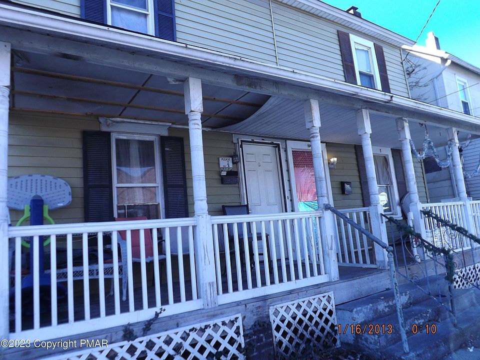 2nd image of 125-127 N 1st St